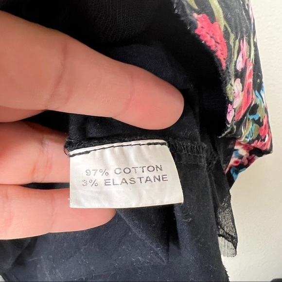 Floral Dress With straps - Picture 4 of 7